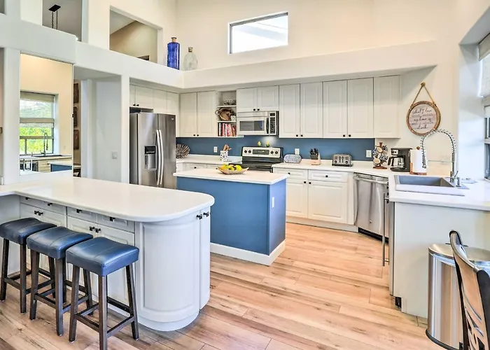 Pool, Bbq & Fire Pit: Family In * Cave Creek
