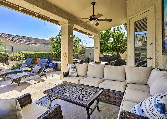 Pool, Bbq & Fire Pit: Family In Holiday home Cave Creek
