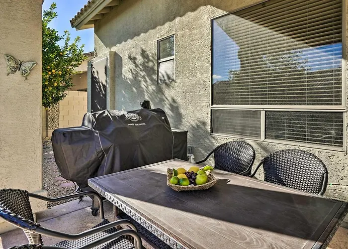 Pool, Bbq & Fire Pit: Family In
